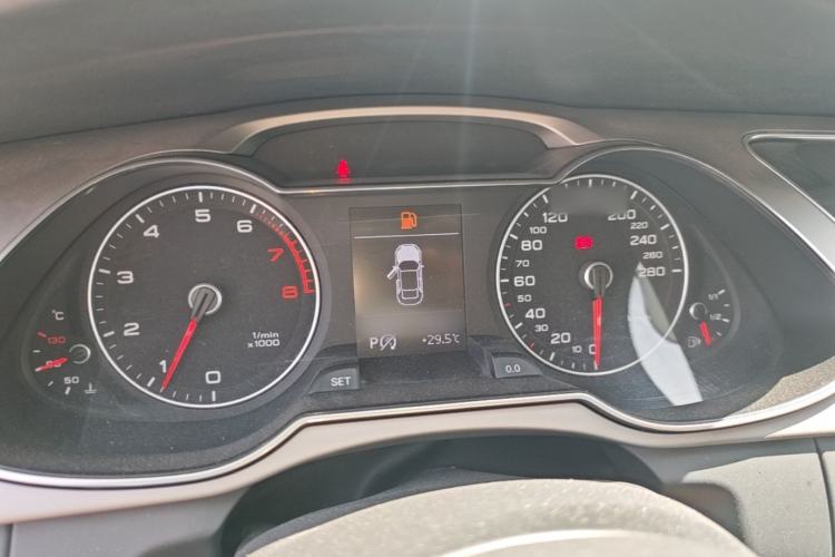 Used Audi A4L 2015 35 TFSI Automatic Standard Model Instrument Cluster