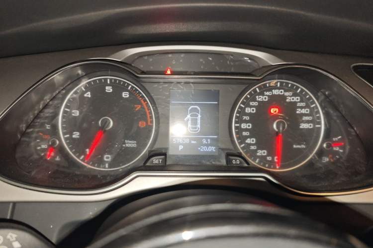 Used Audi A4L 2015 35 TFSI Automatic Comfort Model Instrument Cluster