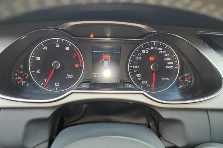 Used Audi A4L 2015 35 TFSI Automatic Technology Model Instrument Cluster
