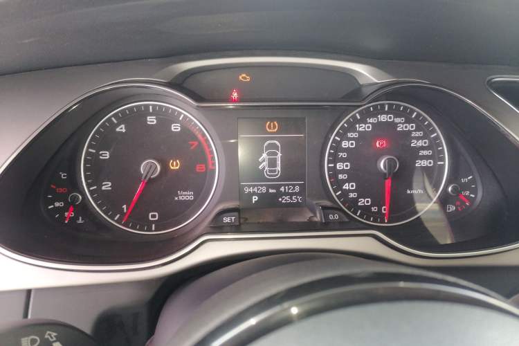 Used Audi A4L 2015 35 TFSI Automatic Comfort Model Instrument Cluster