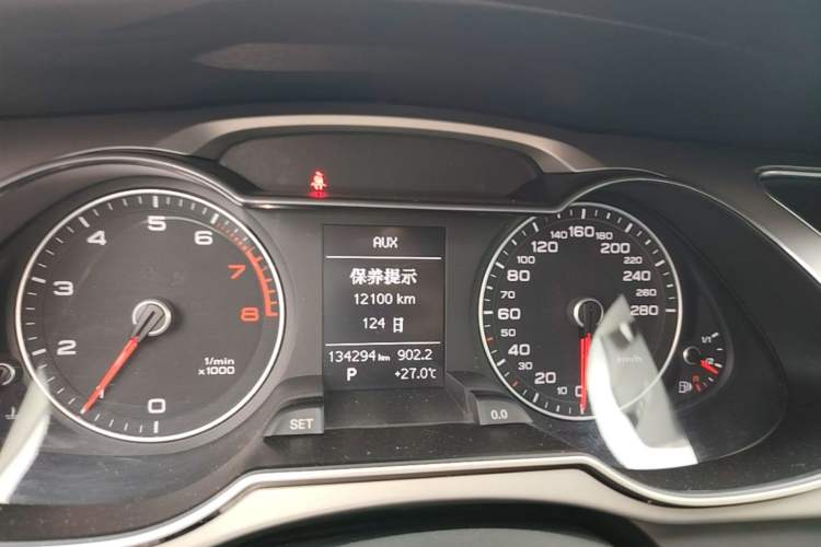 Used Audi A4L 2015 35 TFSI Automatic Comfort Model Instrument Cluster