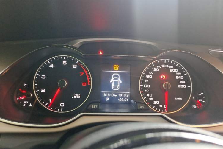 Used Audi A4L 2015 35 TFSI Millionth Anniversary Comfort Edition Instrument Cluster