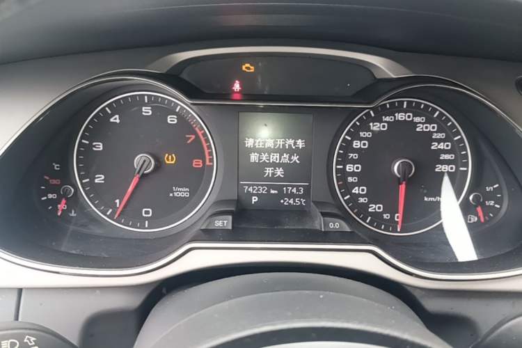 Used Audi A4L 2015 35 TFSI Automatic Standard Model Instrument Cluster