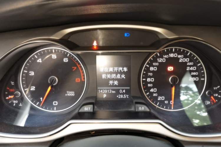 Used Audi A4L 2015 30 TFSI Automatic Comfort Model Instrument Cluster