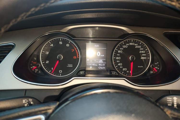 Used Audi A4L 2015 35 TFSI Automatic Standard Model Instrument Cluster