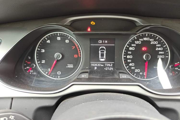 Used Audi A4L 2015 35 TFSI Automatic Comfort Model Instrument Cluster