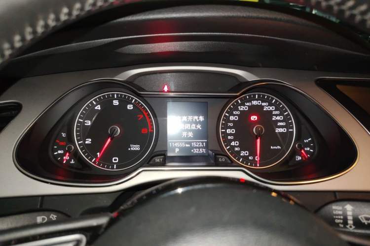 Used Audi A4L 2015 35 TFSI Automatic Comfort Model Instrument Cluster