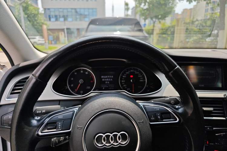 Used Audi A4L 2015 35 TFSI Millionth Anniversary Comfort Edition Instrument Cluster
