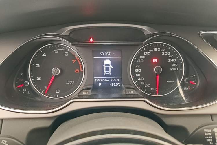 Used Audi A4L 2015 35 TFSI Automatic Standard Model Instrument Cluster