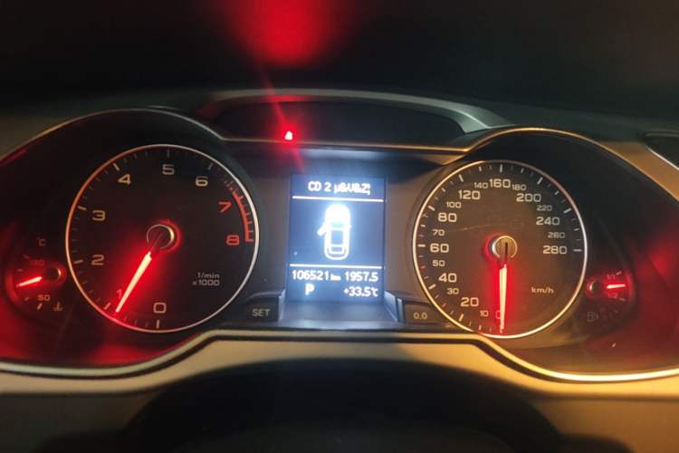 Used Audi A4L 2015 30 TFSI Automatic Comfort Model Instrument Cluster