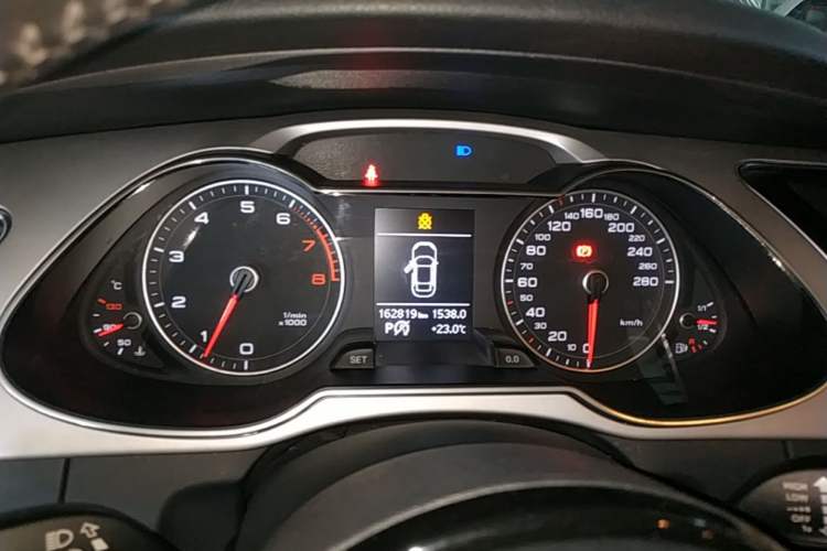 Used Audi A4L 2015 35 TFSI Automatic Standard Model Instrument Cluster