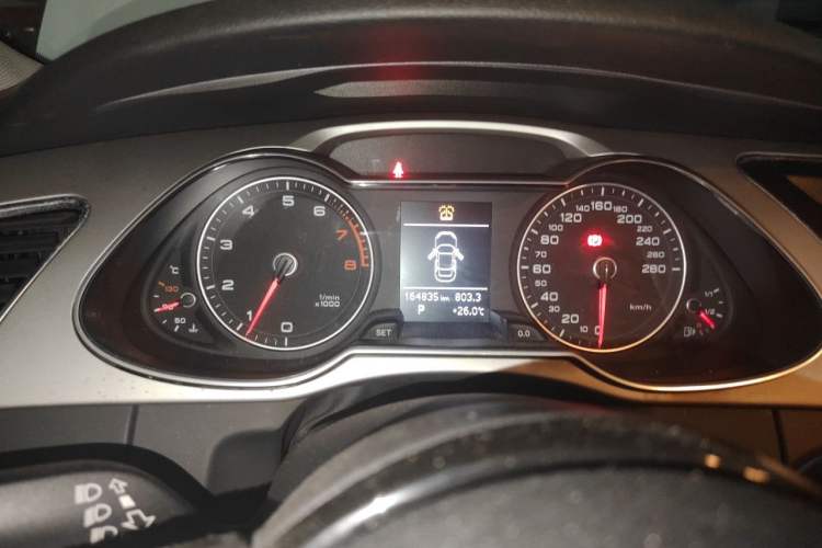Used Audi A4L 2015 35 TFSI Automatic Comfort Model Instrument Cluster