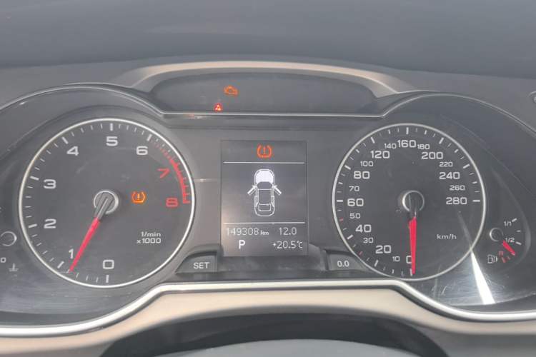 Used Audi A4L 2015 35 TFSI Automatic Comfort Model Instrument Cluster