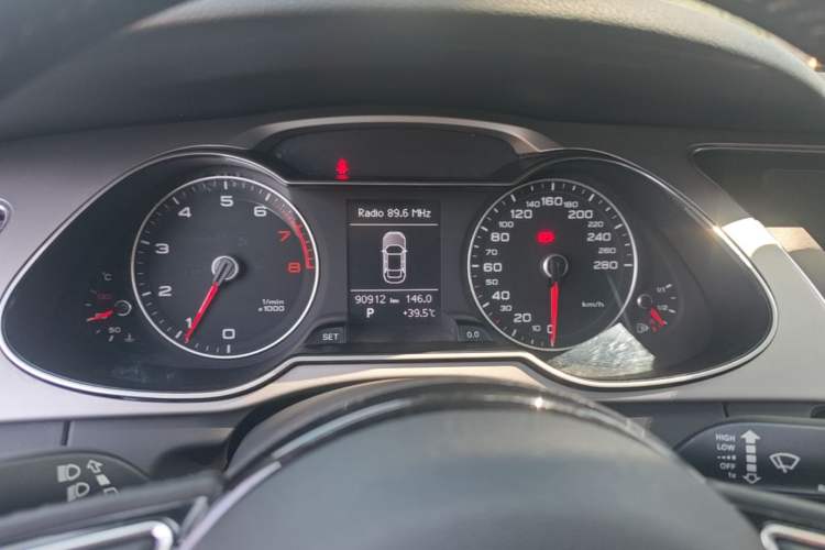 Used Audi A4L 2015 35 TFSI Automatic Standard Model Instrument Cluster