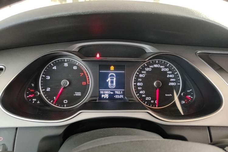 Used Audi A4L 2015 30 TFSI Automatic Comfort Model Instrument Cluster