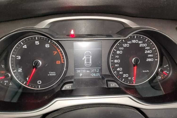 Used Audi A4L 2015 35 TFSI Automatic Comfort Model Instrument Cluster