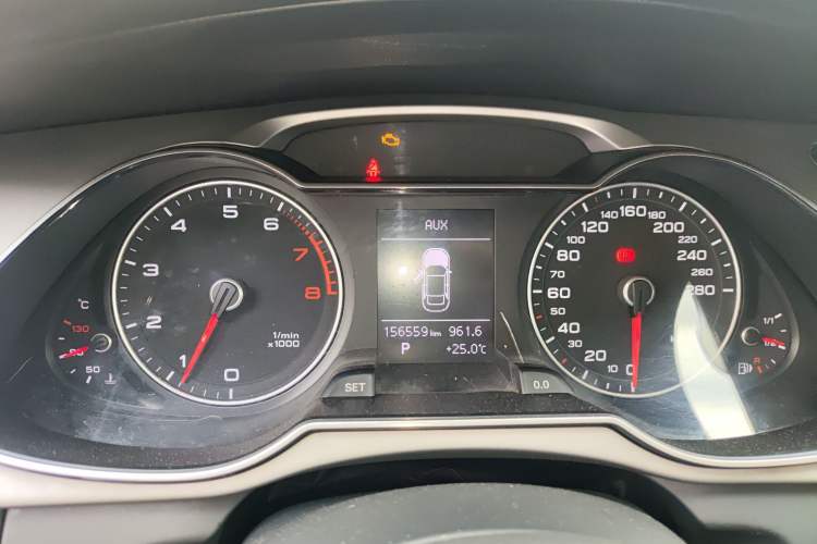 Used Audi A4L 2015 35 TFSI Automatic Standard Model Instrument Cluster