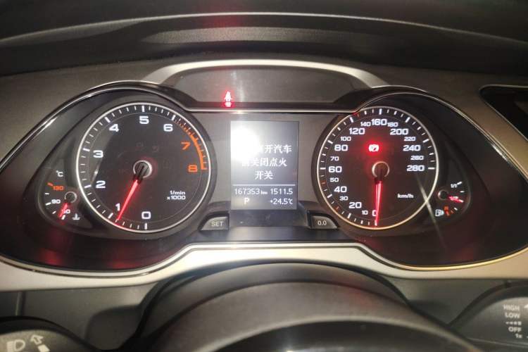 Used Audi A4L 2015 35 TFSI Automatic Comfort Model Instrument Cluster