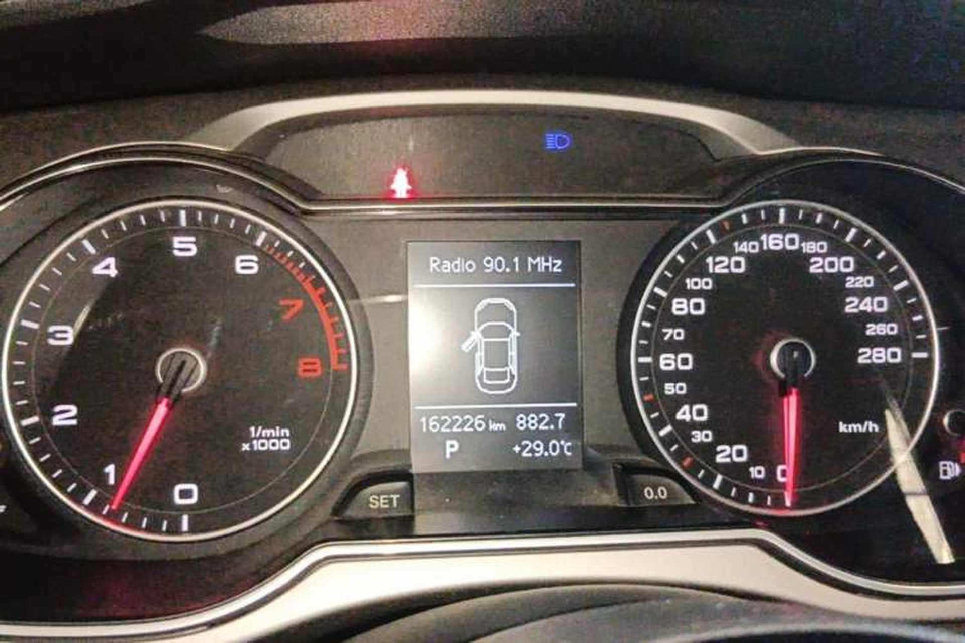 Used Audi A4L 2015 35 TFSI Automatic Standard Model Instrument Cluster