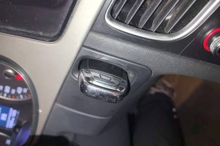 Used Audi A4L 2015 30 TFSI Automatic Comfort Model Interior 1