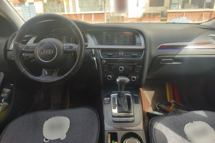 Used Audi A4L 2015 35 TFSI Automatic Comfort Model Interior 2