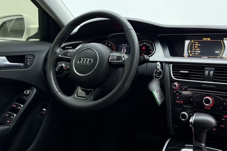 Used Audi A4L 2015 45 TFSI quattro Individual Sport Edition Interior 2