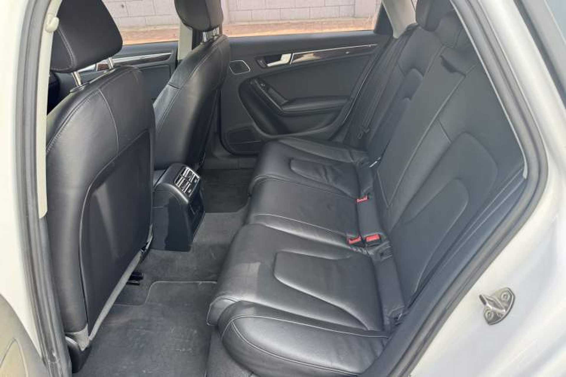 Used Audi A4L 2015 35 TFSI Automatic Comfort Model Interior 3