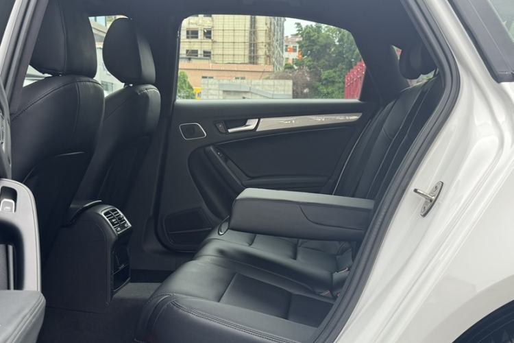 Used Audi A4L 2015 45 TFSI quattro Individual Sport Edition Interior 3