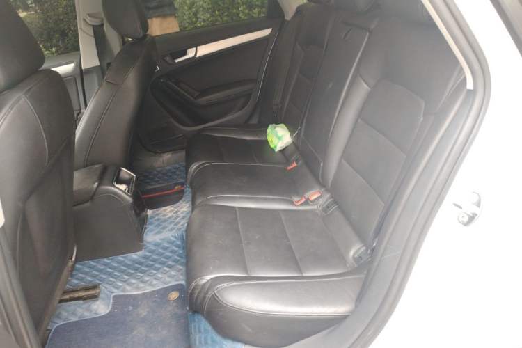 Used Audi A4L 2015 35 TFSI Automatic Standard Model Interior 4
