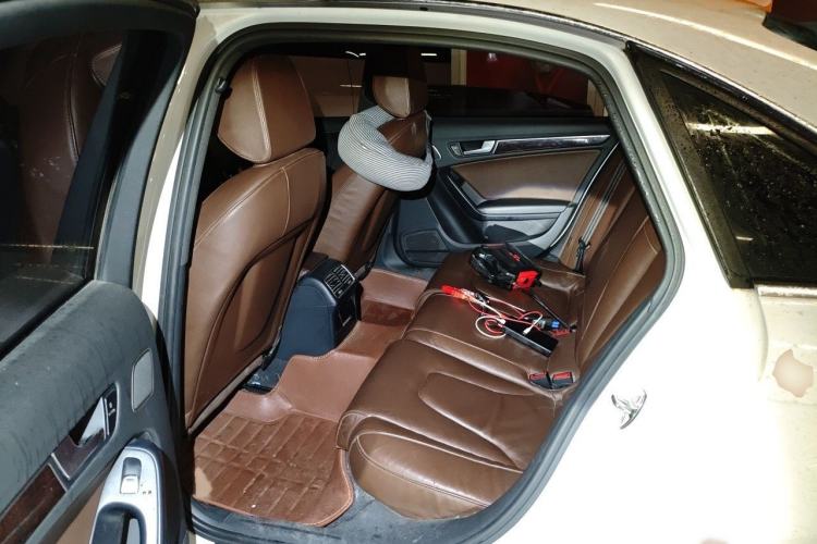 Used Audi A4L 2015 35 TFSI Automatic Comfort Model Interior 4