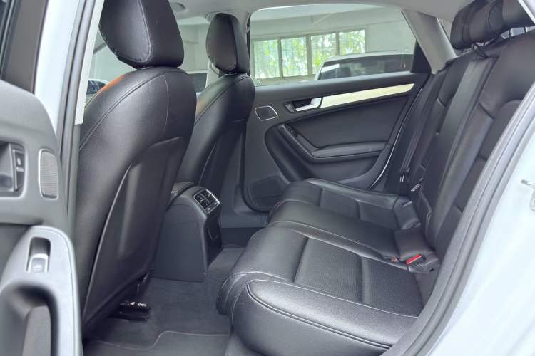 Used Audi A4L 2015 45 TFSI quattro Individual Sport Edition Interior 4