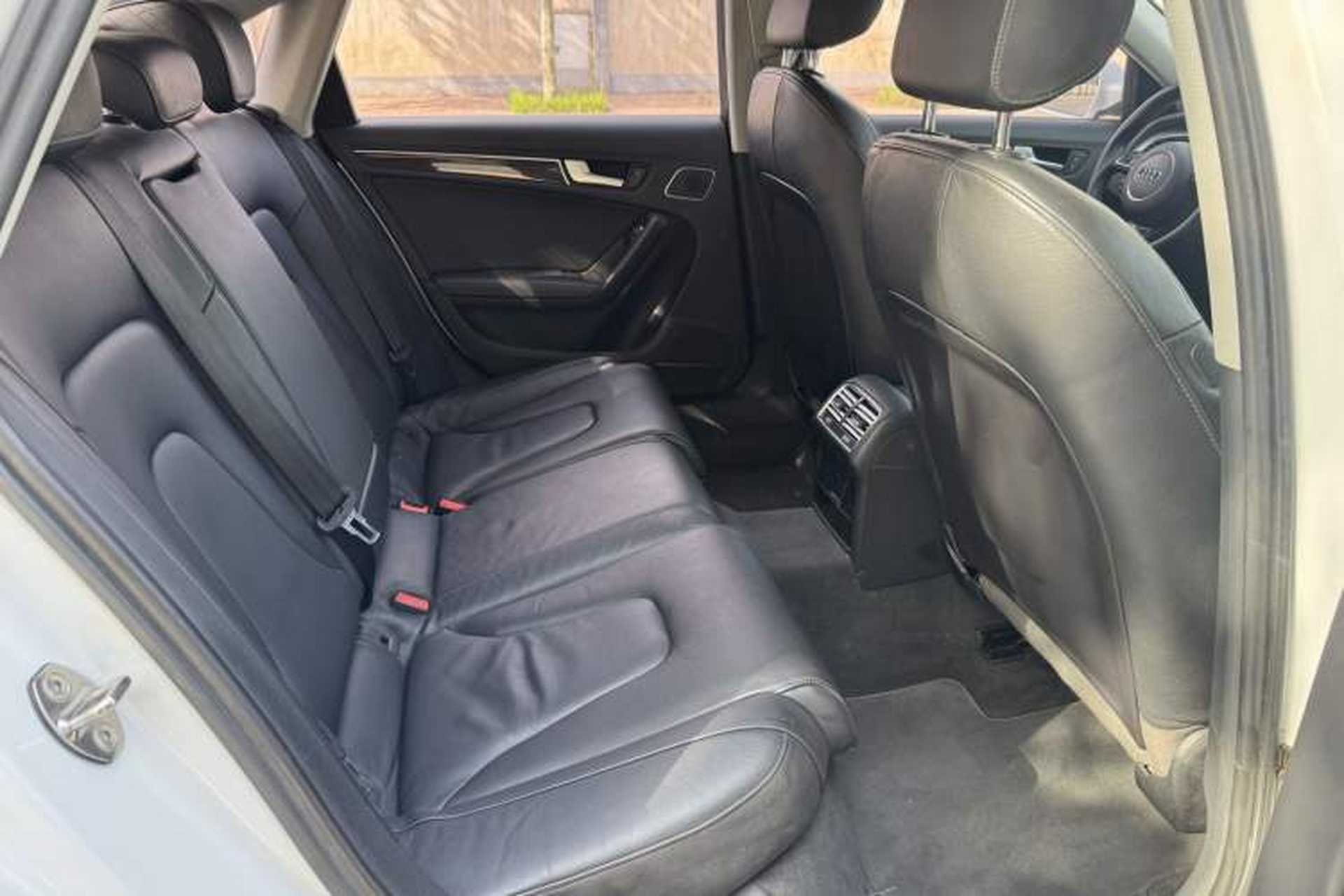 Used Audi A4L 2015 35 TFSI Automatic Comfort Model Interior 5