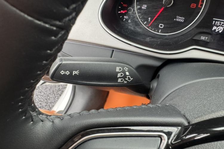 Used Audi A4L 2015 45 TFSI quattro Individual Sport Edition Interior 5