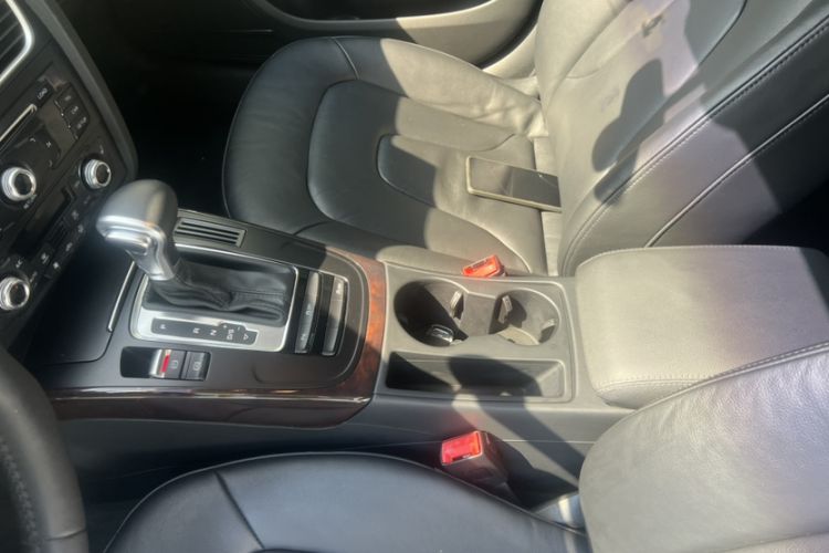Used Audi A4L 2015 35 TFSI Automatic Comfort Model Interior 6