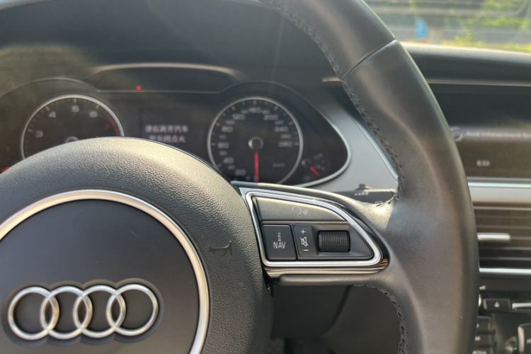 Used Audi A4L 2015 45 TFSI quattro Individual Sport Edition Interior 6