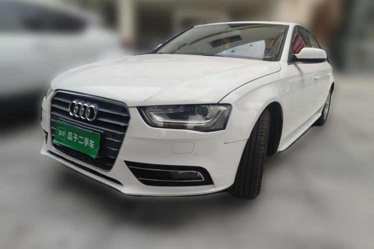 Gebrauchter Audi A4L 2015 35 TFSI Automatic Standard Model Guazi used car, China used car export, Used car for sale, Used cars, Cheapest cars for sale