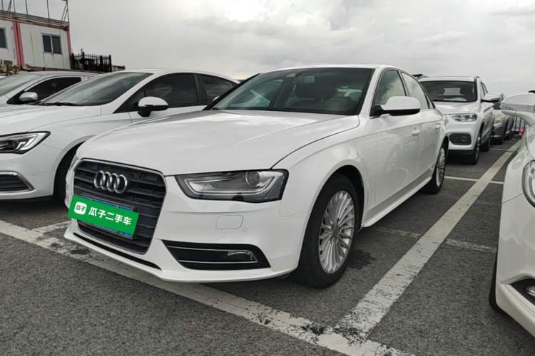 Audi A4L 2015 35 TFSI Automatic Comfort Model usado Guazi used car, China used car export, Used car for sale, Used  cars, Cheapest cars for sale