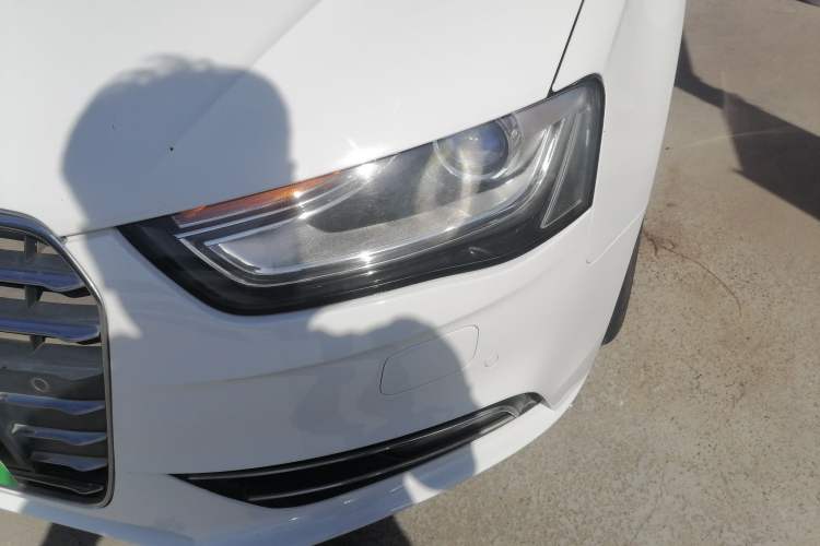 Used Audi A4L 2015 35 TFSI Automatic Comfort Model Left Front Headlight