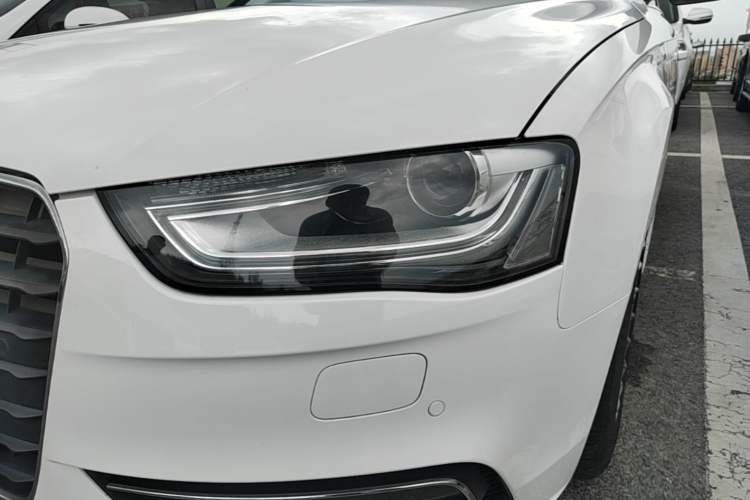 Used Audi A4L 2015 35 TFSI Automatic Comfort Model Left Front Headlight