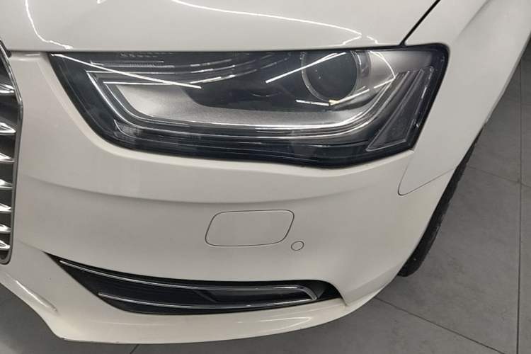 Used Audi A4L 2015 35 TFSI Automatic Comfort Model Left Front Headlight