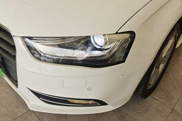 Used Audi A4L 2015 35 TFSI Automatic Standard Model Left Front Headlight