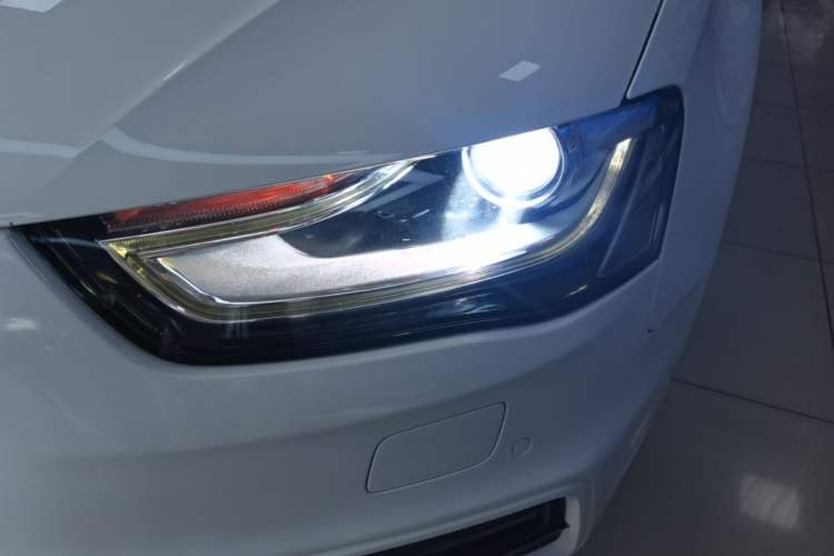 Used Audi A4L 2015 45 TFSI quattro Individual Sport Edition Left Front Headlight
