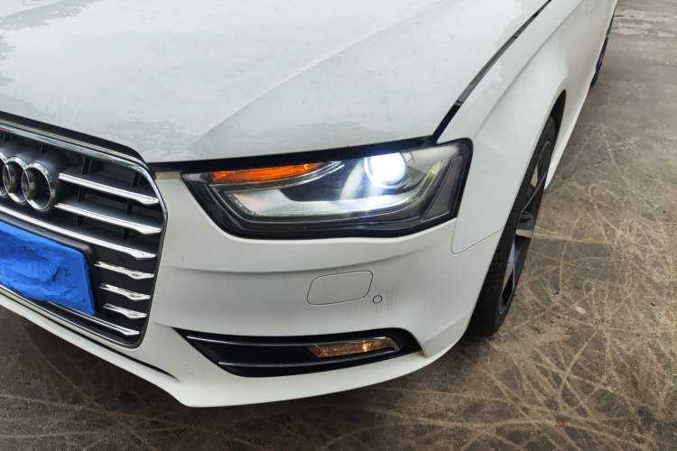 Used Audi A4L 2015 35 TFSI Automatic Standard Model Left Front Headlight