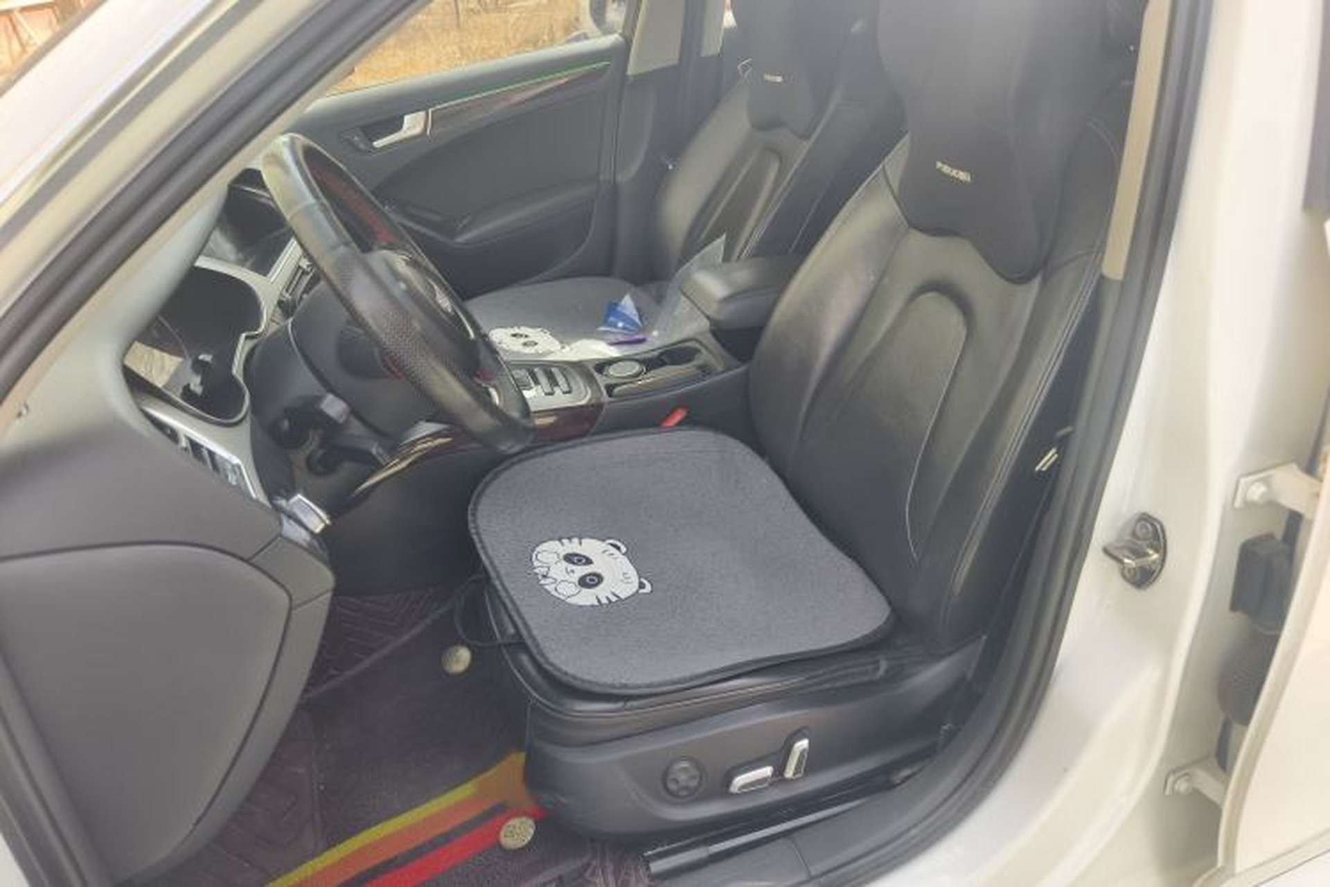Used Audi A4L 2015 35 TFSI Automatic Comfort Model Left Front Seat