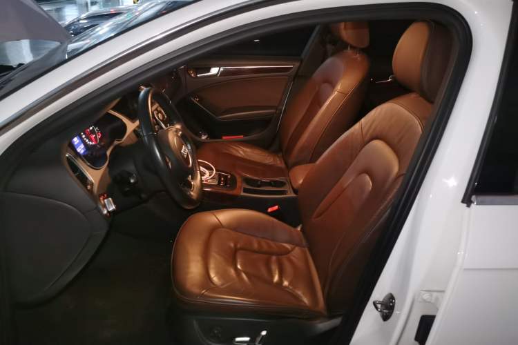 Used Audi A4L 2015 35 TFSI Automatic Comfort Model Left Front Seat