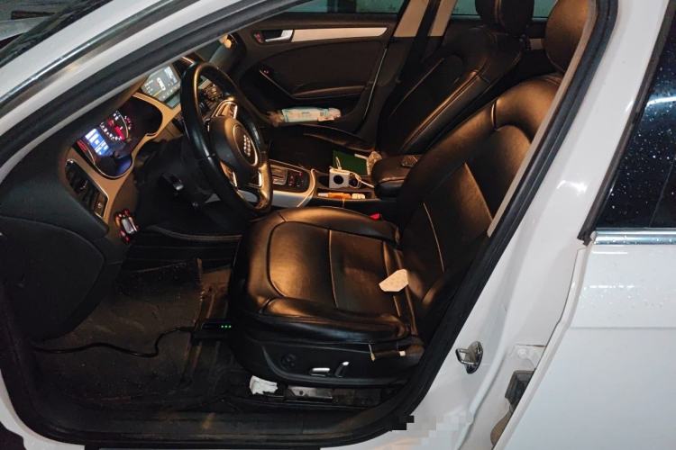 Used Audi A4L  Left Front Seat