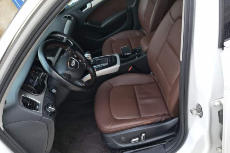 Used Audi A4L 2015 30 TFSI Automatic Comfort Model Left Front Seat
