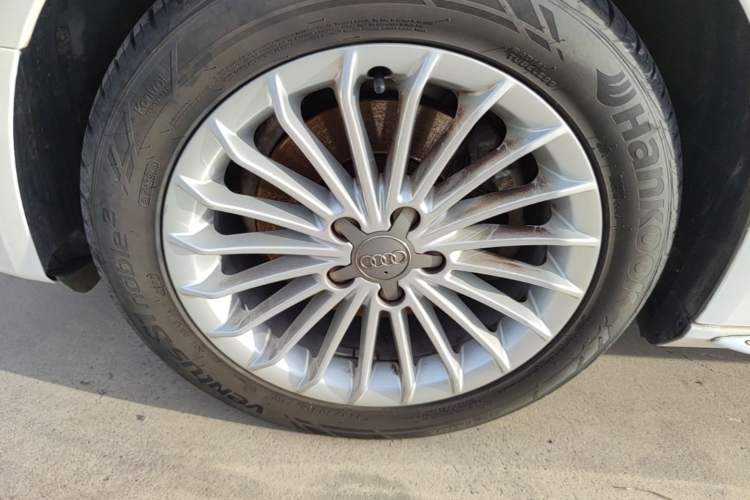Used Audi A4L 2015 35 TFSI Automatic Technology Model Left Front Wheel Hub