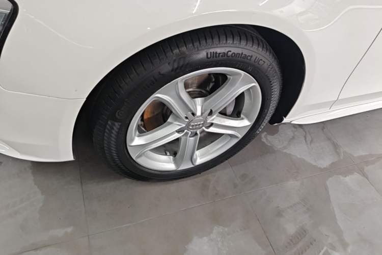 Used Audi A4L 2015 45 TFSI quattro Individual Sport Edition Left Front Wheel Hub