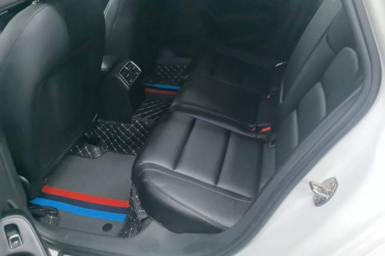 Used Audi A4L 2015 30 TFSI Automatic Comfort Model Left Rear Seat